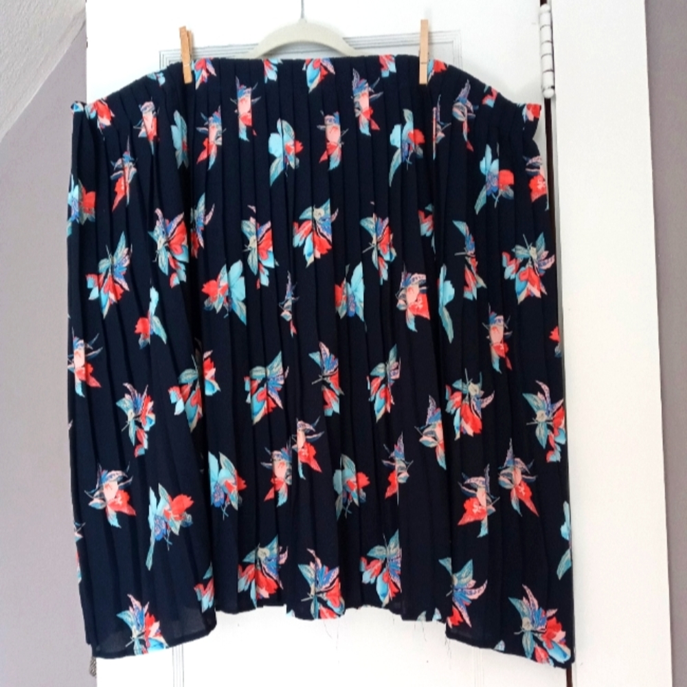 Ava+Viv skirt size 4x
